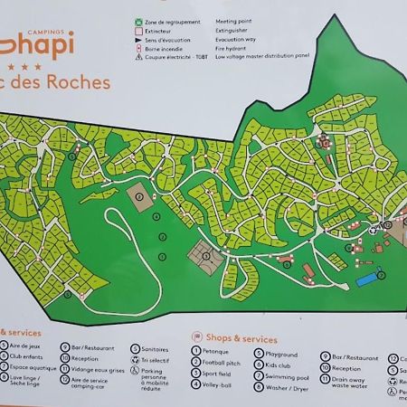 Camping Marvilla Parks -Parc Des Roches 91530 Saint-Chéron Esterno foto