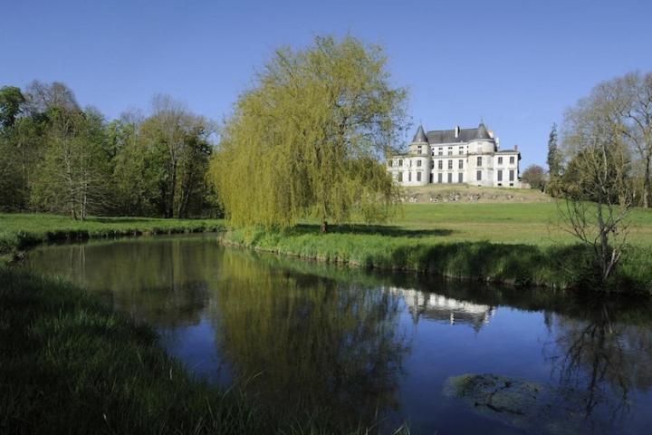 Camping Marvilla Parks -Parc Des Roches 91530 Saint-Chéron Esterno foto